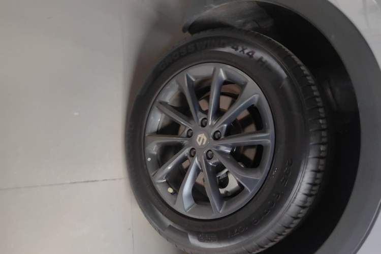 Used Leapmotor C11 2023 Extended-Range 285 Comfort Edition Right Rear Wheel Hub