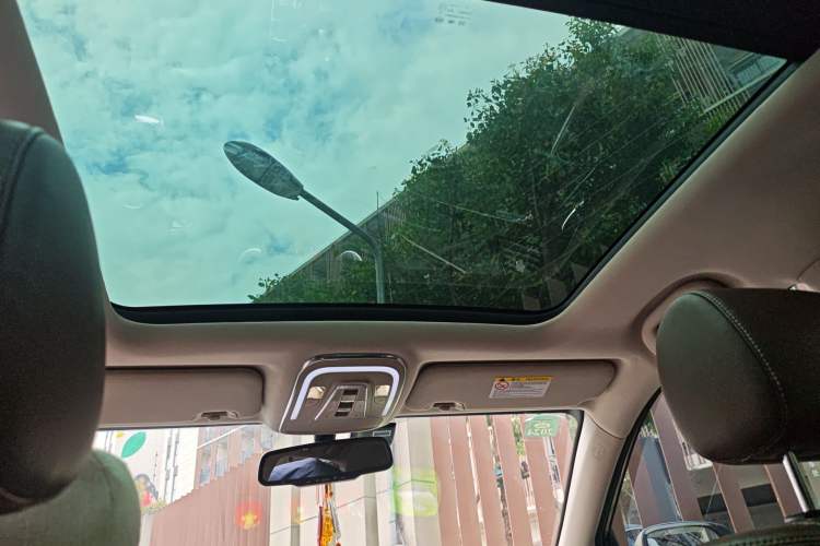 Used BYD Tang New Energy 2015 2.0T Four-Wheel-Drive Flagship Model Headliner