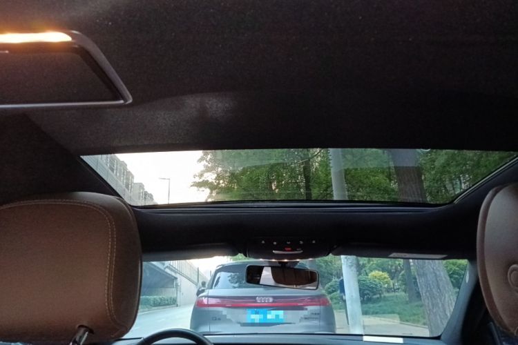 Used Mercedes-Benz E-Class 2022 Revised Version E 300 L Sport Luxury Edition Headliner