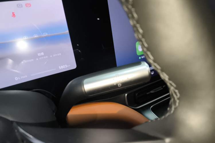 Used Hima AITO M9 2024 Range-Extended Max Edition 42 kWh 5-Seater Version Gear Lever