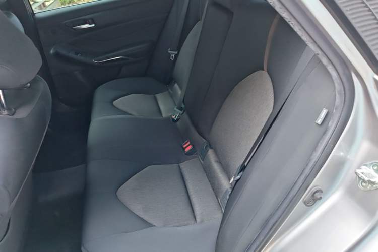 Used Toyota Avalon 2019 2.0L Ambition Edition China VI
