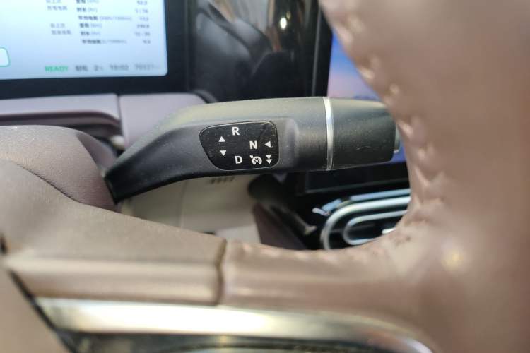 Used Leapmotor C11 2023 Range-Extended 180 Comfort Edition Gear Lever