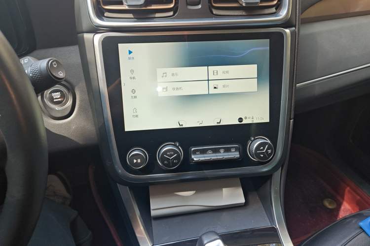 Used Lynk & Co 01 2017 2.0T Two-Wheel Drive Pro Edition
