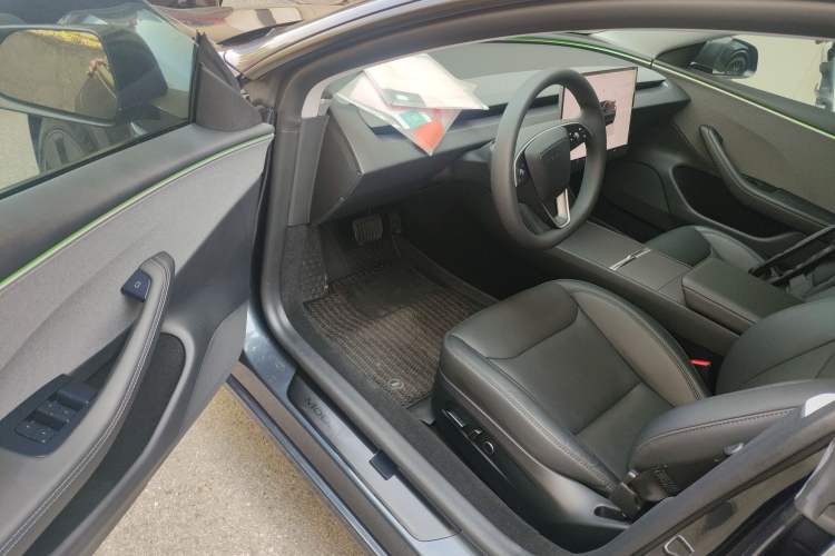 Used Tesla Model 3 2023 Rear-Wheel-Drive Version