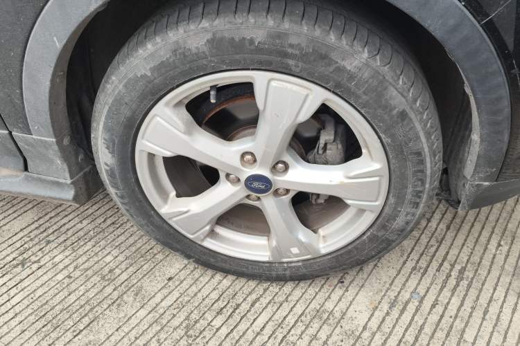 Used Ford Kuga 2018 EcoBoost 180 Two-Wheel-Drive Platinum Edition