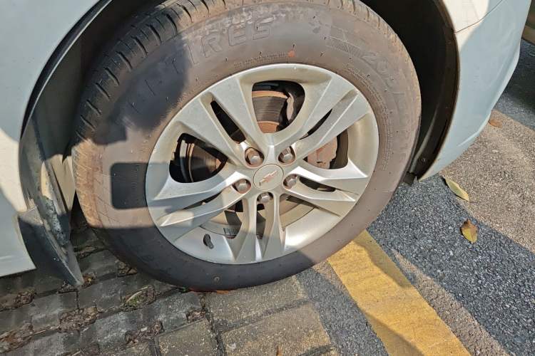 Used Chevrolet Cruze 2015 1.5L Classic SE MT
