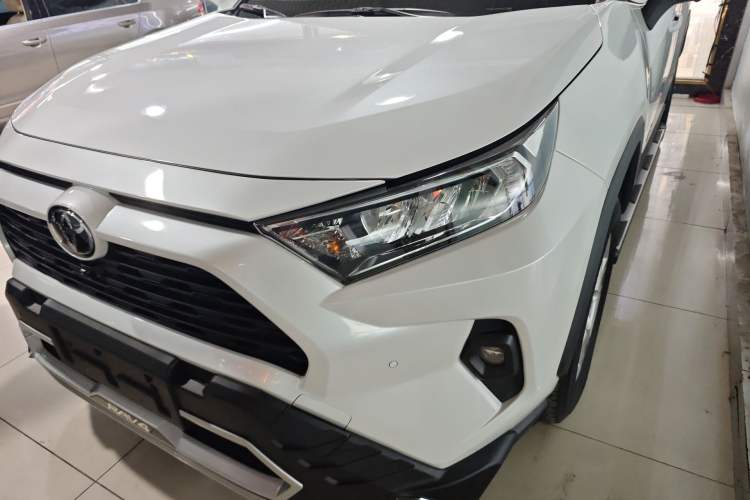 Used Toyota RAV4 2024 2.0L CVT Two-Wheel Drive Urban Edition Left Front Headlight