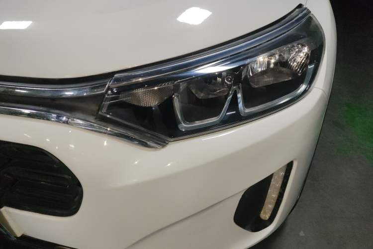 Used Citroen C3-XR 2019 230THP DCT ORIGINS Centennial Deluxe Edition
