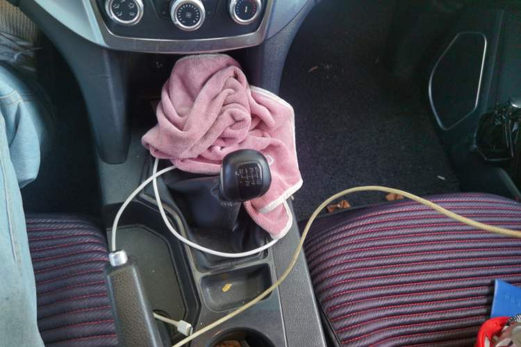 Used JMC Yuhu 5 2019 2.0T Diesel Manual 4x4 Advanced Version China VI Standard Long Wheelbase
