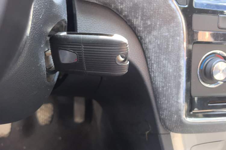 Used Roewe RX5 2016 20T Two-Wheel Drive Manual Flagship Edition