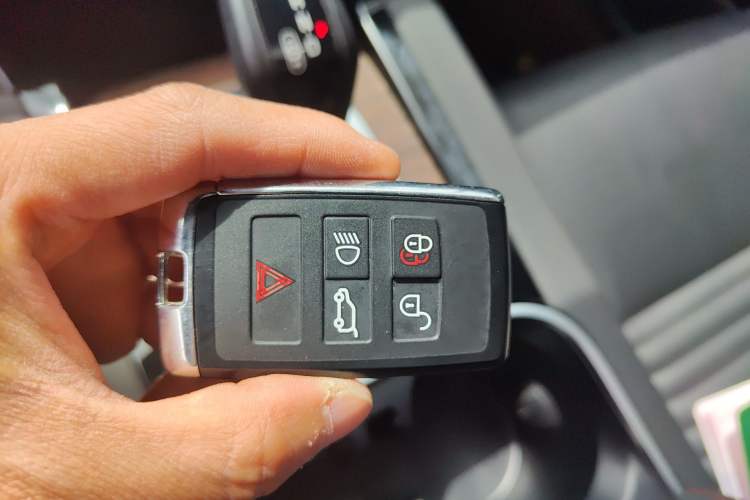 Used Land Rover Discovery Sport 2021 249 PS R-Dynamic S Performance Edition