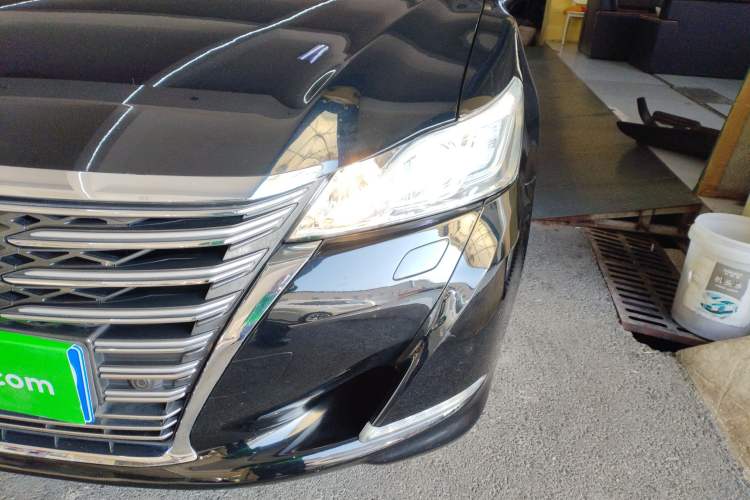 Used Toyota Crown 2015 2.5L Smart Edition
