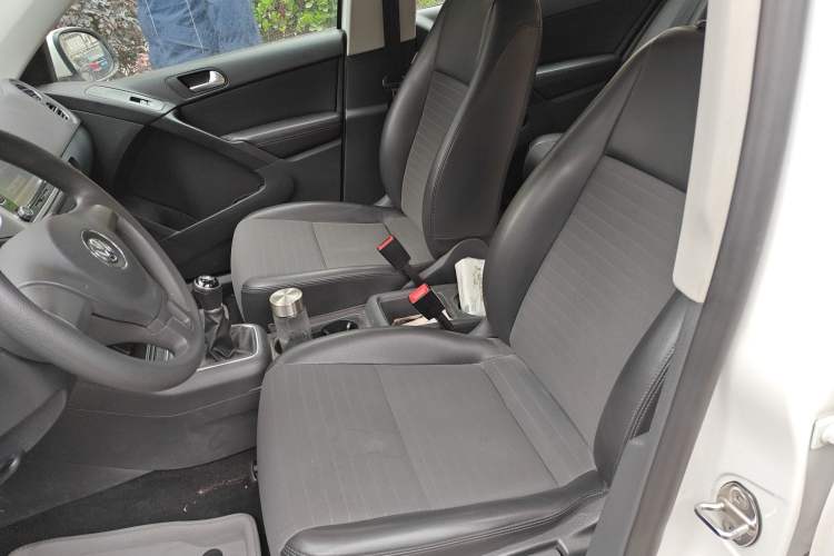 Used Volkswagen Tiguan 2013 1.8TSI Manual Two-Wheel Drive Trend Edition Left Front Seat