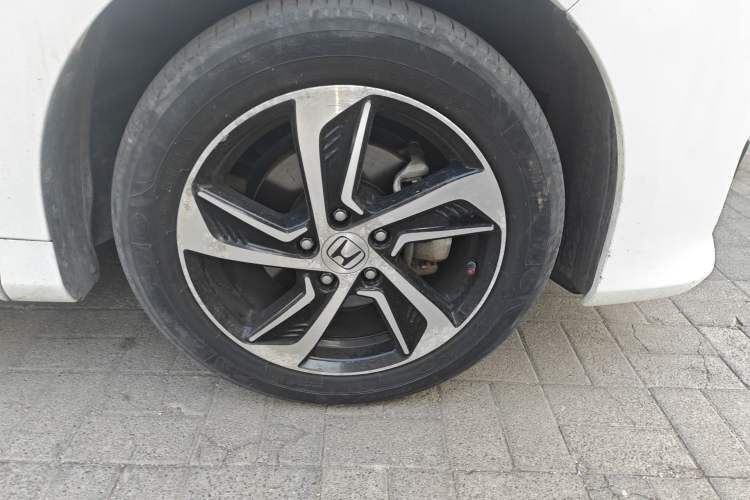 Used Honda Odyssey 2015 Updated Version 2.4L Smart Edition
