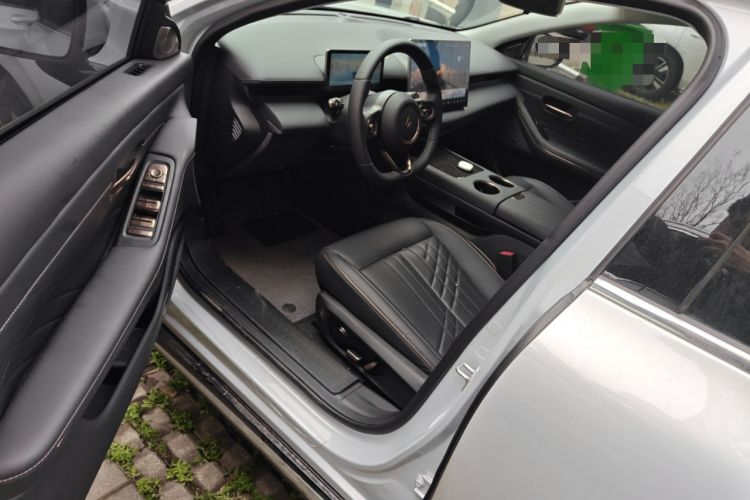 Used Baojun Enjoy 2025 All-Electric 600km Luxury Edition
