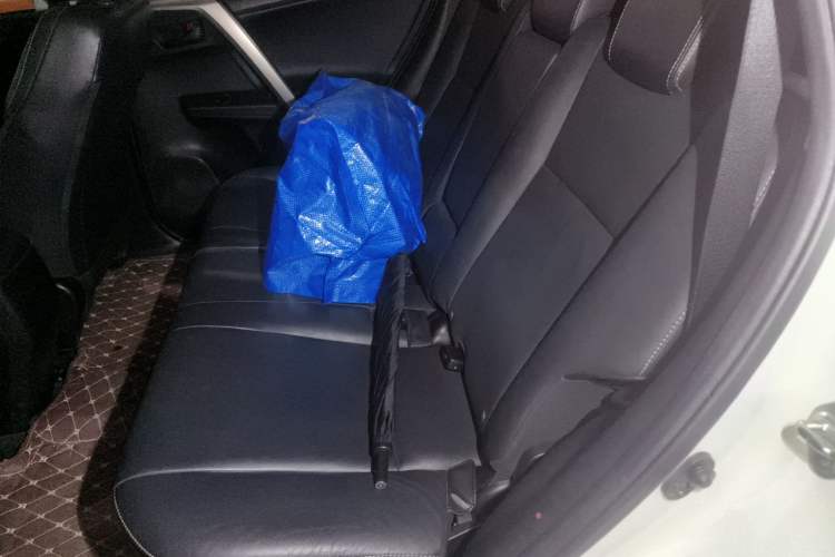 Used Toyota RAV4 2015 2.5L Automatic 4x4 Elite Edition
