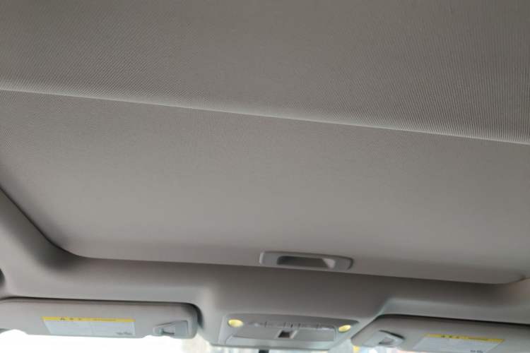 Used Infiniti Q50L 2018 2.0T Comfort Edition China VI Standard Headliner