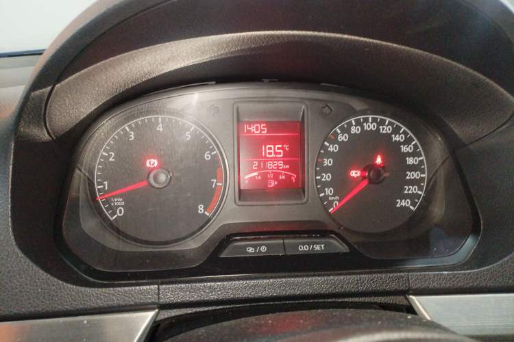 Used Volkswagen Jetta 2015 Value Edition 1.6L Manual Fashionable Style Instrument Cluster