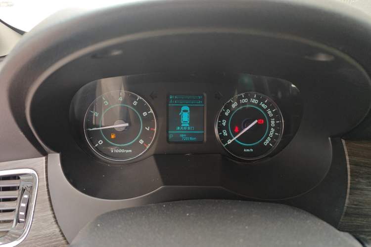 Used JAC Group Refine M5 2013 2.0T Gasoline Automatic Business Edition
