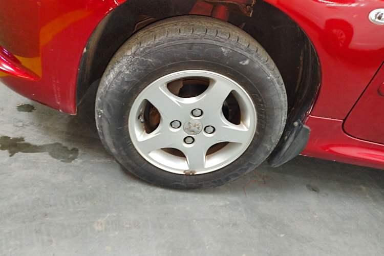 Used Peugeot 207 2011 Hatchback 1.4L Manual Yule Edition Left Front Wheel Hub