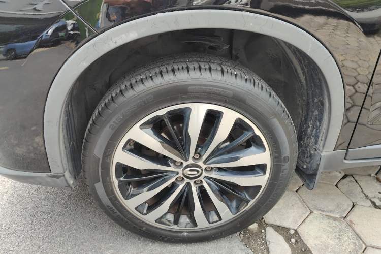 Used GAC Trumpchi GS4 2017 235T Automatic Two-Wheel Drive Luxury Smart Connectivity Version Exterior 2