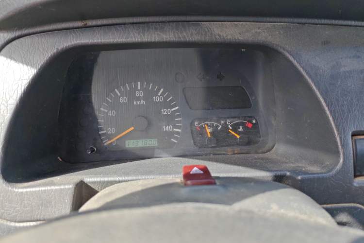 Used Dongfeng Xiaokang K07II 2013 1.0L Base Version Instrument Cluster