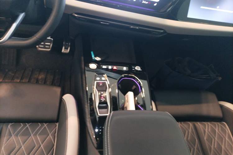 Used Audi A5L 2026 2.0T Sport Plus
