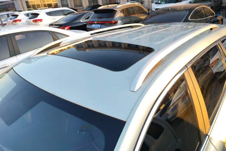 Used Roewe Ei5 2019 Smart Connect Flagship Edition Roof