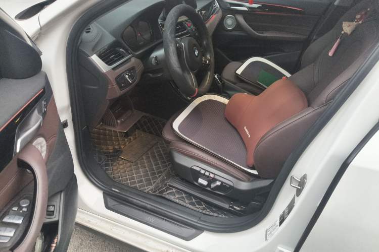 Used BMW X2 2022 sDrive25i M Sport Package Driver Seat