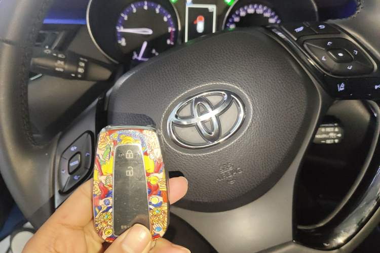 Used Toyota IZOA 2018 2.0L Yichi Edition China V Standard