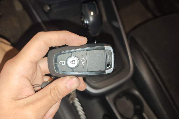 Used Ford Escort 2019 Revised Version 1.5L Automatic Enjoyment Type China VI Standard Vehicle Key