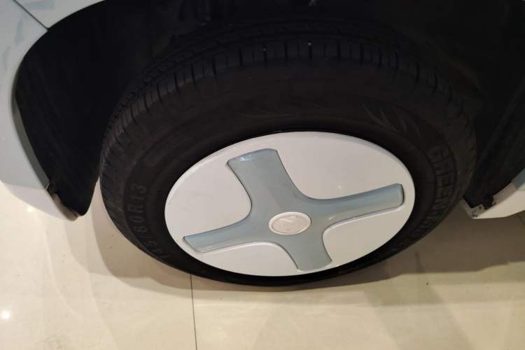 Used Know Beans Rainbow 2024 Colorful Cloud Edition Left Front Wheel Hub