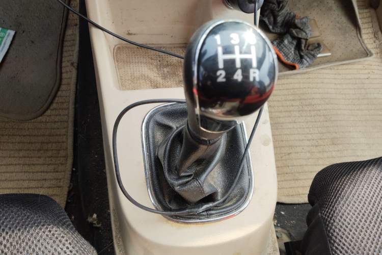 Used Dongfeng Fengon 360 2015 1.5L Manual Comfort II 7-Seater