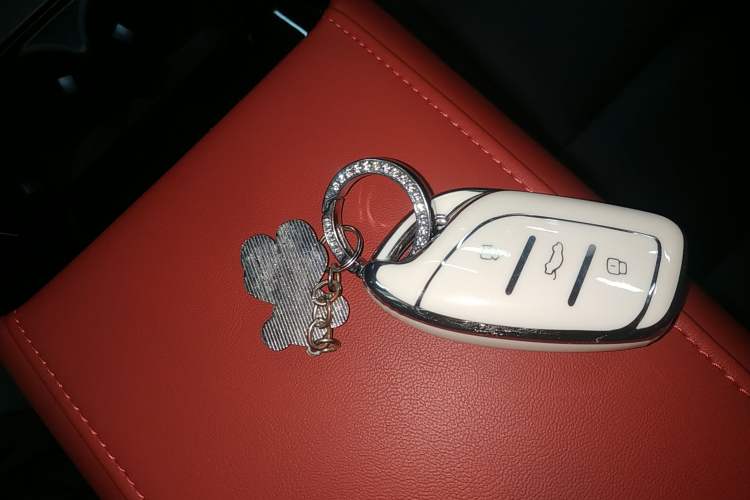 Used MG 5 2023 180 DVVT CVT Luxury Edition Interior 1