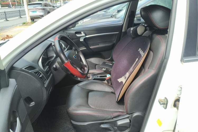 Used Geely Auto Emgrand 2015 Sedan 1.5L Manual - Top Trim Level
