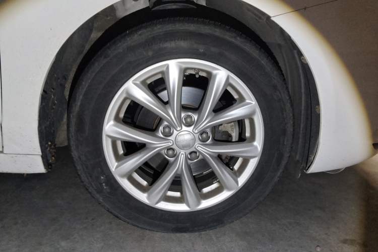 Used Roewe i5 2019 1.5L Automatic 4G Connected Linghao Edition
