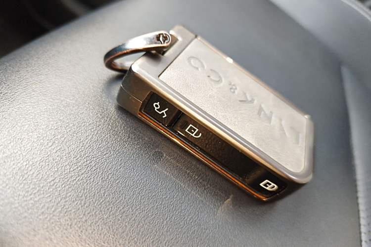 Used Lynk & Co 06 2021 1.5T Shero Pink Special Edition