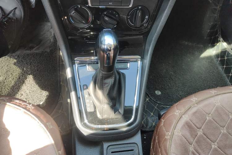 Used Volkswagen Bora 2019 Facelift Bora·Legend 1.5L Automatic Fashion Edition China VI Standard Gear Lever