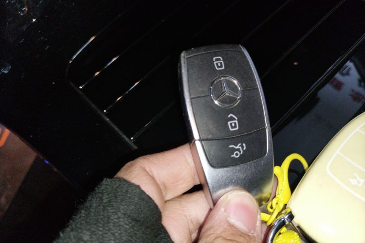 Used Mercedes-Benz A-Class 2022 Restyled A 200 L Sport Sedan Fashion Version
