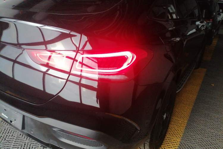 Used Mercedes-Benz GLE Coupe 2020 GLE 350 4MATIC Coupe SUV Fashion Model