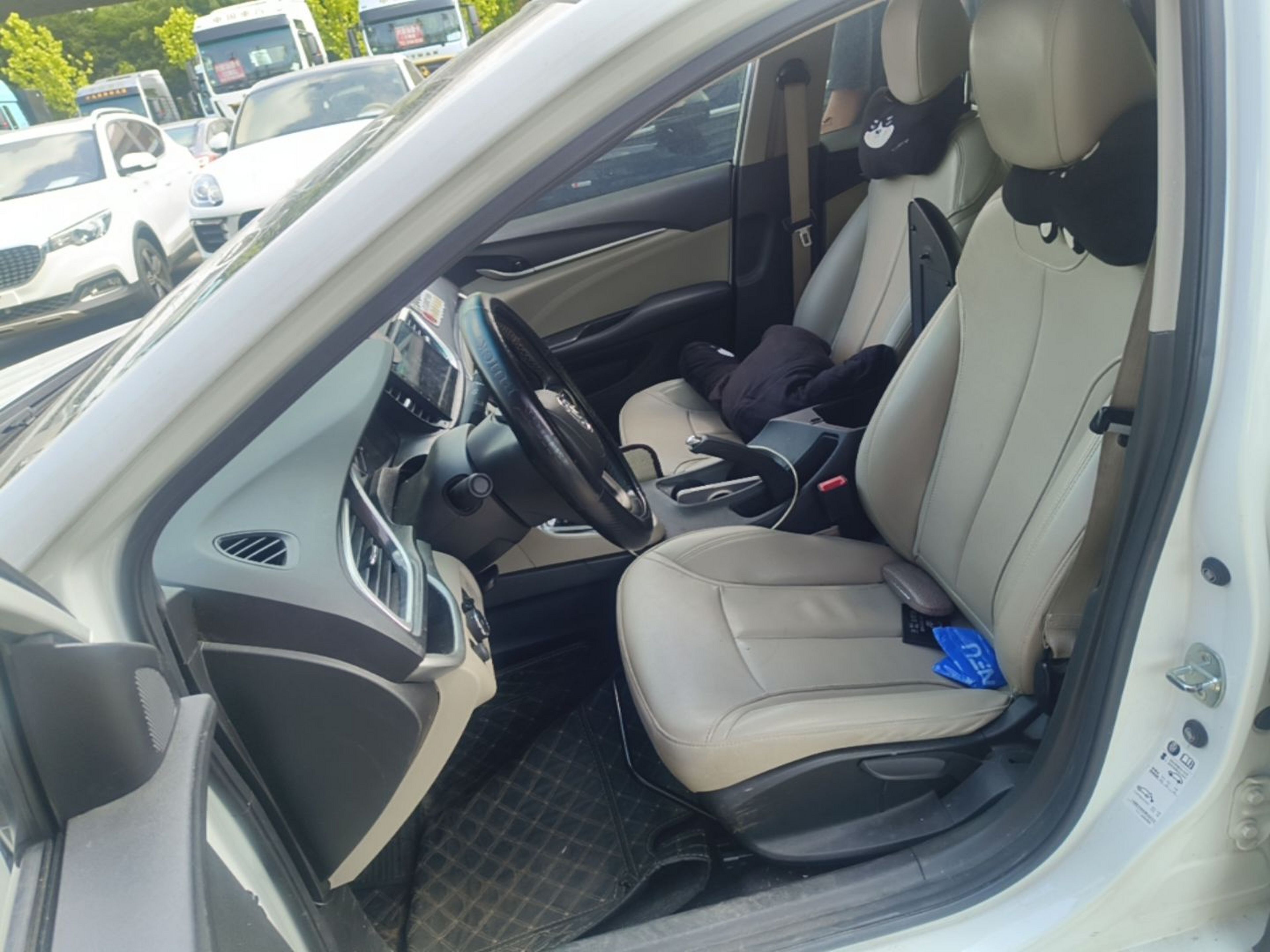Interior delantero