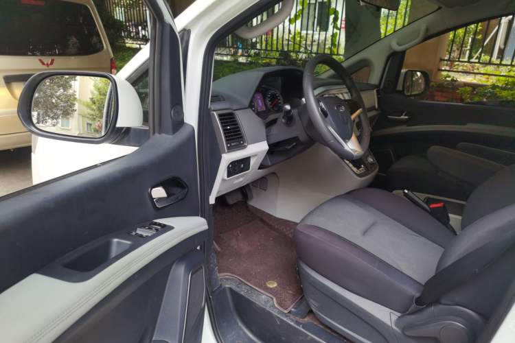 Used JAC Refine M4 2022 2.0 TGDI Automatic Business Edition