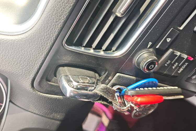 Used Audi Q5 2012 2.0TFSI Technology Model Vehicle Key