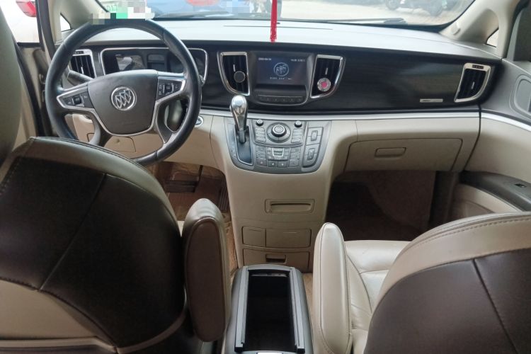 Used Buick GL8 2011 3.0L GT Luxury Business Haoya Edition Center Console