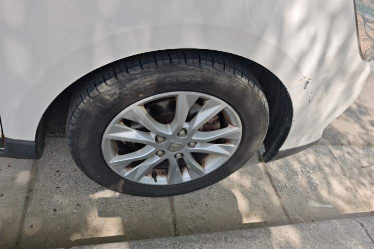 Used Baojun 730 2016 1.5T Manual Comfort Version 7 Seats