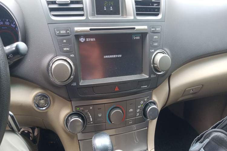 Used Toyota Highlander 2012 2.7L 2WD 5-Seater Elite Edition Audio And AC Panel