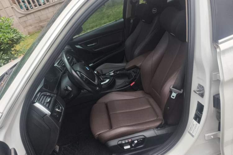 Used BMW 3 Series 2019 320Li Fashion Model
