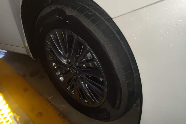 Used Toyota Vellfire 2020 Dual-Engine 2.5L HV Luxury Edition
