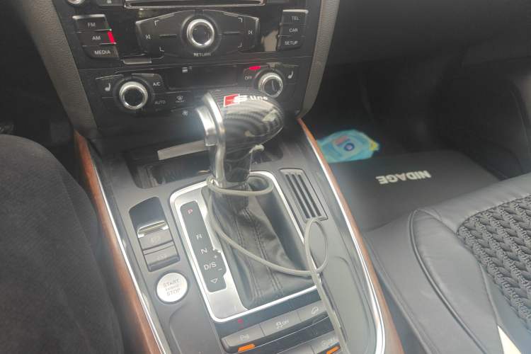 Used Audi Q5 2018 Collector's Edition 40 TFSI Technology Model