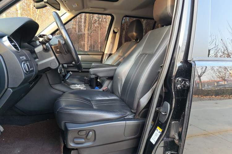 Used Land Rover Discovery 2015 3.0 SC V6 SE
